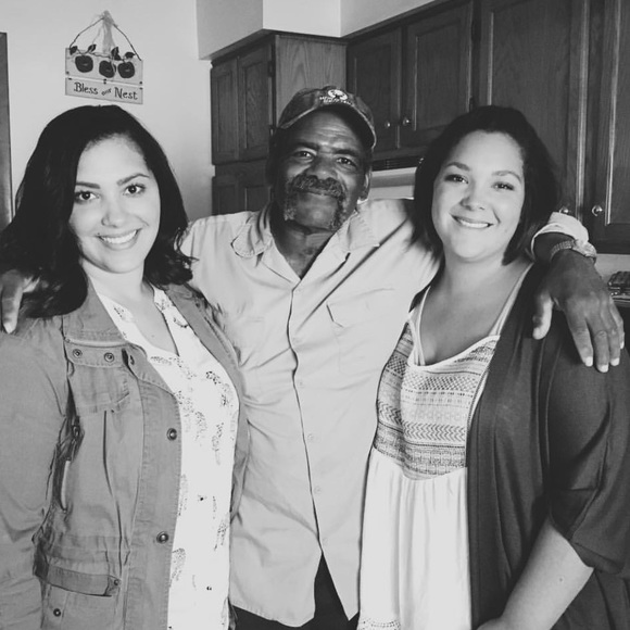 Meet your Posher - Picture 6 of 6